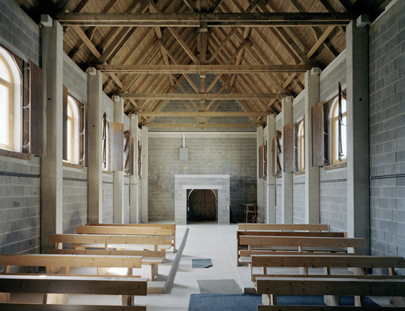 "Church West, &Uuml;bungsdorf", 2008, Inkjet-print, 106 x 135 cm